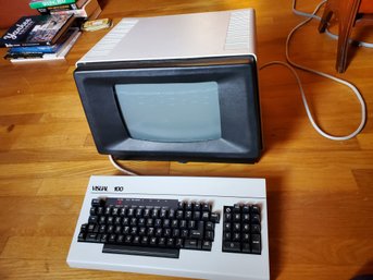WOW! Rare & Historical Digital VT100 Computer, Keyboard With User Guide From 1979 - Original Box - BR77