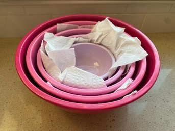 Pink Ombre Melamine 5 Piece Nesting Bowls - Looks New