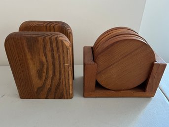 Teak Napkin Holder And Wooden Coasters In Case With Bullseye Design - 2