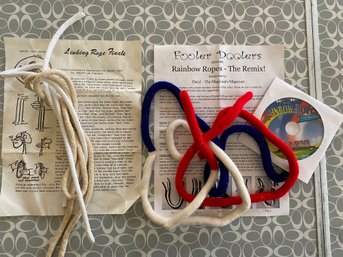 Vintage Magic - Fooler Doolers Rainbow Ropes With DVD And Linking Rope Finale With Instructions -M15