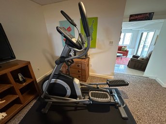 Nordic Track Elliptical 9.9 - B12