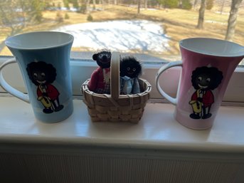 Black Americana: Two Golliwogg Mugs Designed In England With Two Figurines In A Basket - 124br1