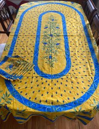 Yellow & Blue Tablecloth With 8 Napkins And 4 Matching Bug Weights