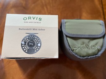 New Orvis Reel With Carrying Case 15