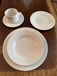Capri White Basket Weave 5 Pc Place Setting Dishes Service For 12 - DR13