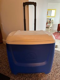 Medium Sized Igloo Cooler On Wheels - B41