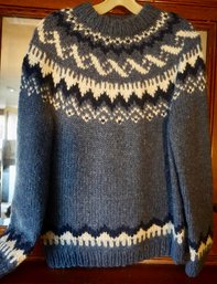 #24 Vintage Hand Knit Alafoss/ice Wool Sweater Size M