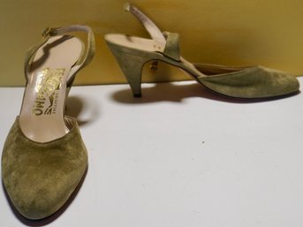 #60 Olive Suede Ferragamo Shoes Size 8AA