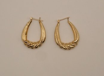 #8 - 14k Gold Earrings - 2.9 G