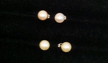 #21- 2 Pairs Pearl Earrings