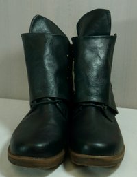 #79 Size 7 Boots