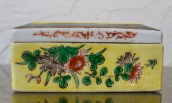 (Upper Level) Covered Porcelain China Trade Box 4 1/2' X 3 1/2' X 2