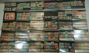 B3  Lot Of 30 US & Misc Stamps In 4 1/2 X 6  Sleeve