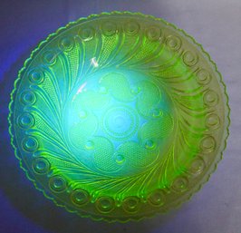 10.5 ' Vaseline/ Uranium Pattern Glass Depression Bowl