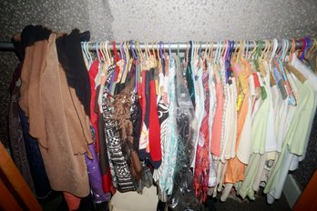 #401 Closet Full Of Women's  Clothes Size (sm To XL)