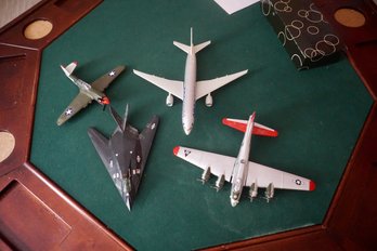 B Lot Of 4 Model Planes