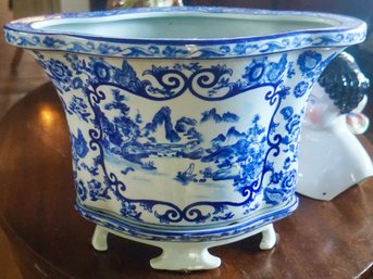 #199 Blue & White Planter On Stand 14 1/2'W X 10'T