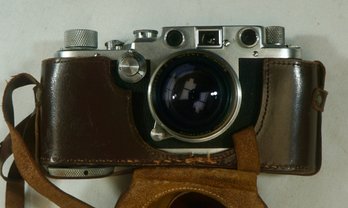 Leica Ernst Leitz Wetzlar Summitar 5cm 50mm F/2 Lens & DRP 35mm Camera Body Case