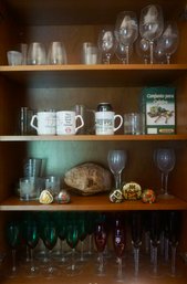 P685 Cabinet Of Glasses & Extra Shelf (Wine, Champagne, Mugs & Misc)