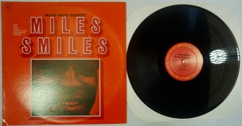 MILES DAVIS QUINTET -Miles Smiles - COLUMBIA PC-9401, VG, NM