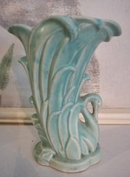 #926 Mccoy Swan Vase 9 1/2'T