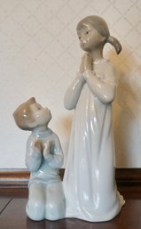 #112 Lladro Teaching To Pray