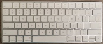 #339 Apple Wireless Keyboard