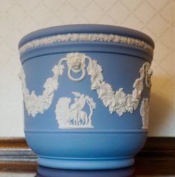 #53 Wedgewood Blue Planter 4 1/2'T