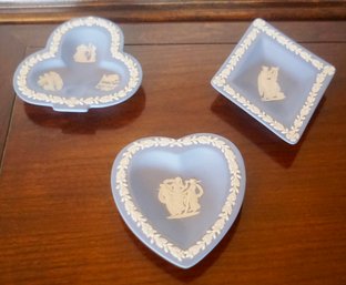 #57 Wedgewood Blue Lot Of 3 Ashtrays (Hearts,Diamonds & Clubs)