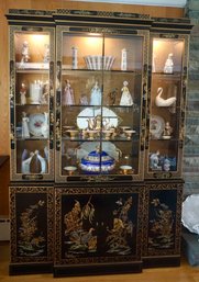LR#14 Vintage Drexel Heritage Et Cetera Collection Chinoiserie Style Hand Painted Black Lacquer China Cabinet