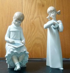 #LR17 Pair Of NAO Figurines 8'T