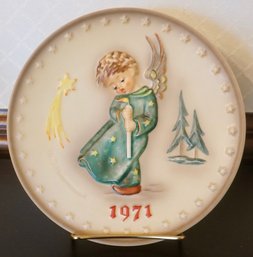 #124 1971 Hummel Plate #264 No Box