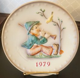 #132 1979 Hummel Plate No Box