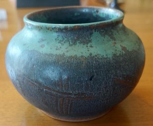 #186 Signed Pottery Vase 4T
