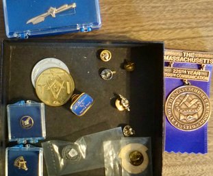 #230 Lot Of 14 Masonic Pins & Metals