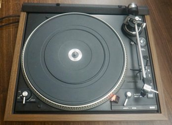 Dual CS 522 Direct Drive Record Player