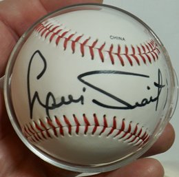 #100 Louis Tiant Signed Baseball In Case