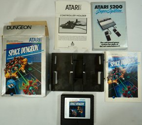 #136 Atari 5200 Space Dungeon Game Cartridge / Box / Manual Controller Holder     Ex Condition             MK