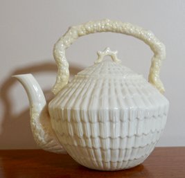 F1 Beleek Teapot 8'T