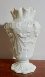 F3 Beleek Ruffled Top Vase 7'T