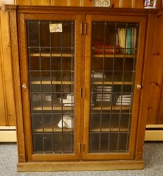 062 Anitque Oak Bookcase Leaded Glass Doors