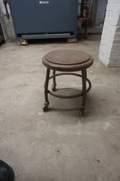 B#365 Industrial Stool United Chair