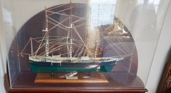 B3385 Soveriegn Of The Seas Encased Ship Model