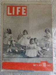 3#442 1937 Life Magazine With The Quints