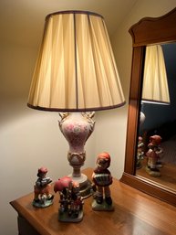 Three Figurines And One Vintage Lamp - BL62
