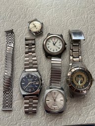 5 Watches And One Band For Parts Includes Swiss Army-k92