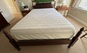 Vintage Heavy Turned Spool Queen Bed With Headboard And Footboard - BB4