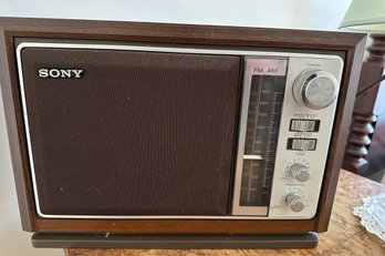 Vintage Sony Am/Fm 2 Band Radio WORKS! - BB5