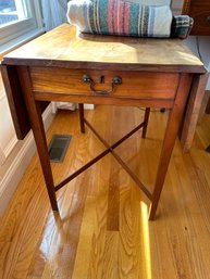 Antique Drop Leaf Pembroke Table With Drawer - Fr14