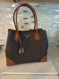 Michael Kors Mercer Gallery Zip Tote